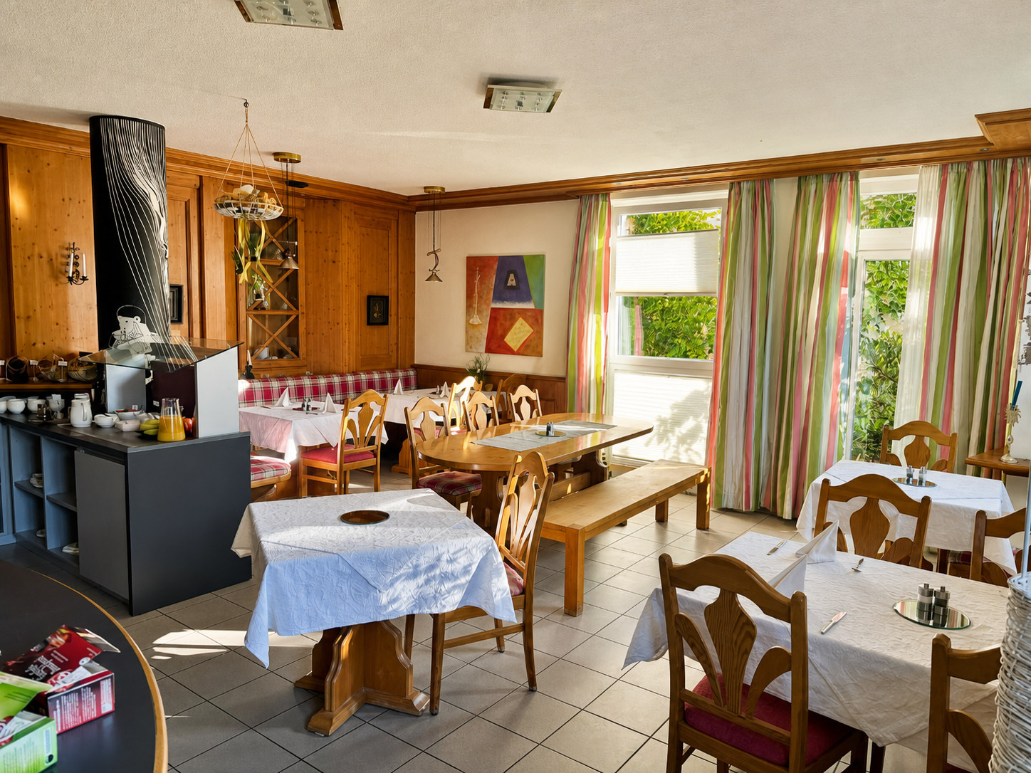 Frühstücksraum im Hotel Lachnerhof